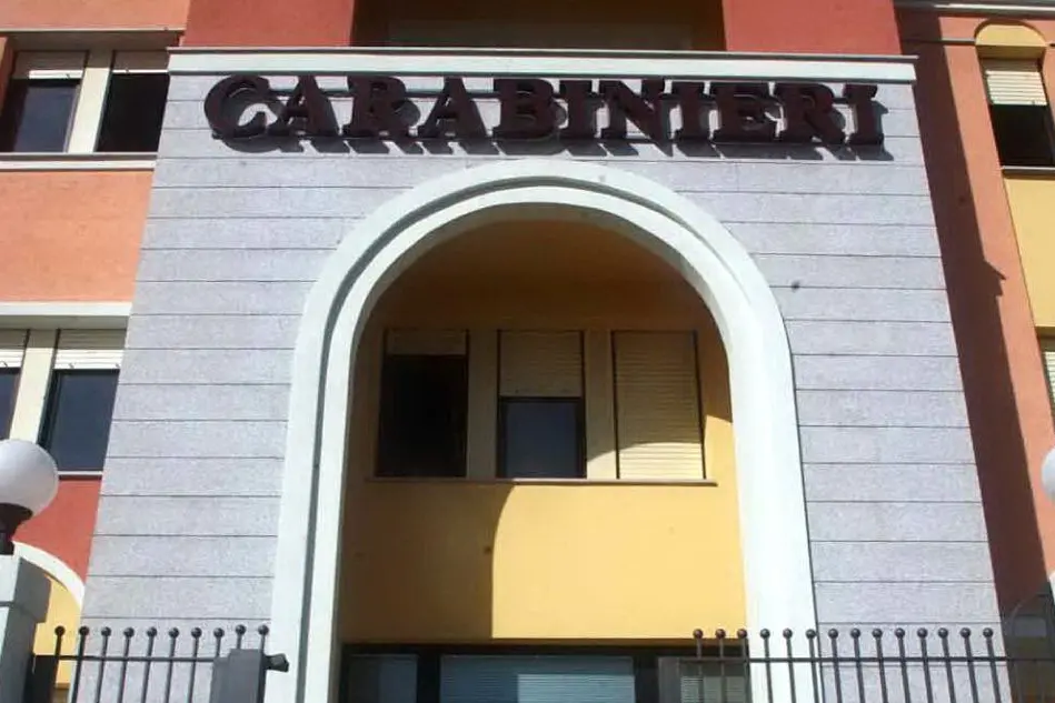 La caserma vicina all'aeroporto (Archivio L'Unione Sarda)