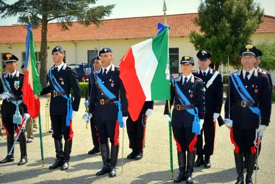 Iglesias, la consegna della bandiera alla Scuola Allievi Carabinieri