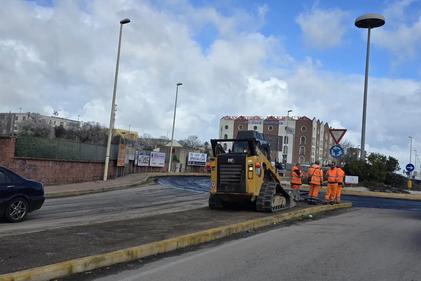 Lavori sulle strade di Predda Niedda (foto Floris)
