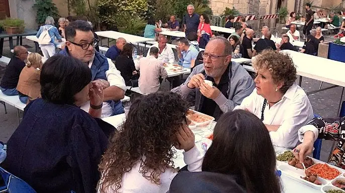 https://immagini.unionesarda.it/version/c:NzM4ZGMwMmYtN2E5Mi00:M2VjZWEyZDMtZGFkMy00/image.webp?f=16:9