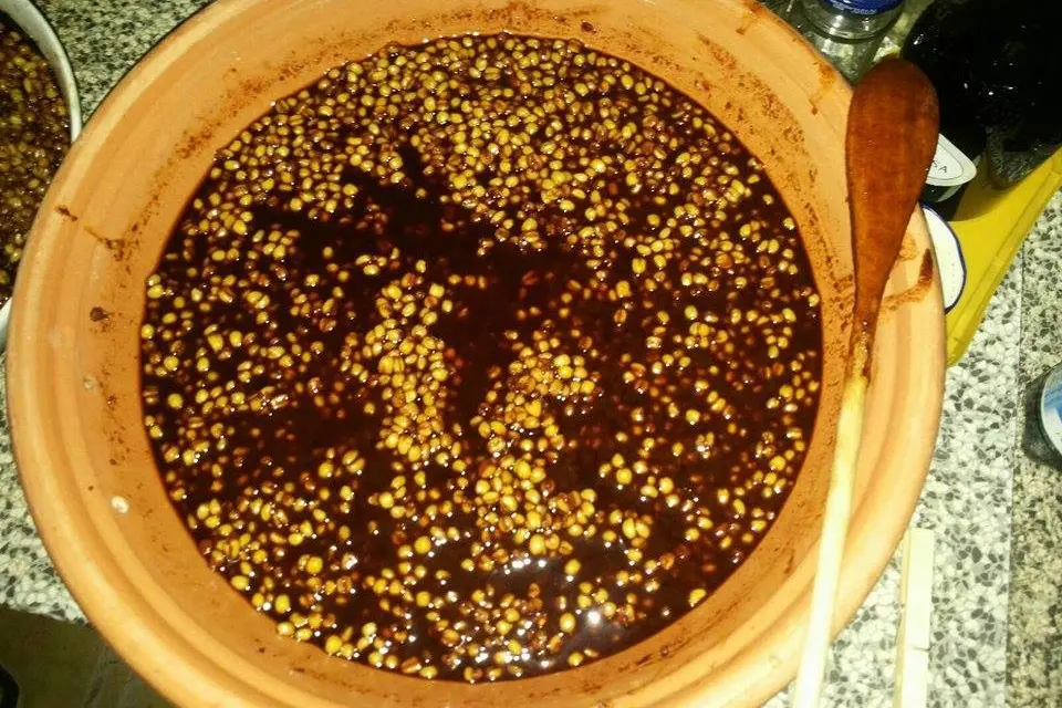 Su trigu cottu in sa saba ( Nurachi, foto Sara Pinna)