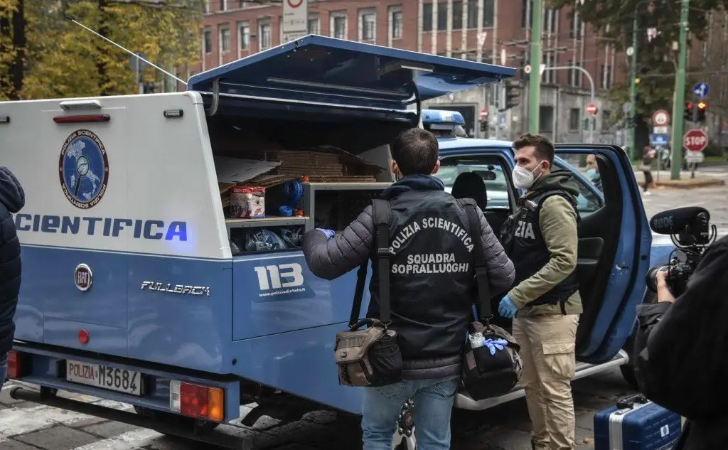 Seppur i dipendenti abbiano raccontato di una breve colluttazione