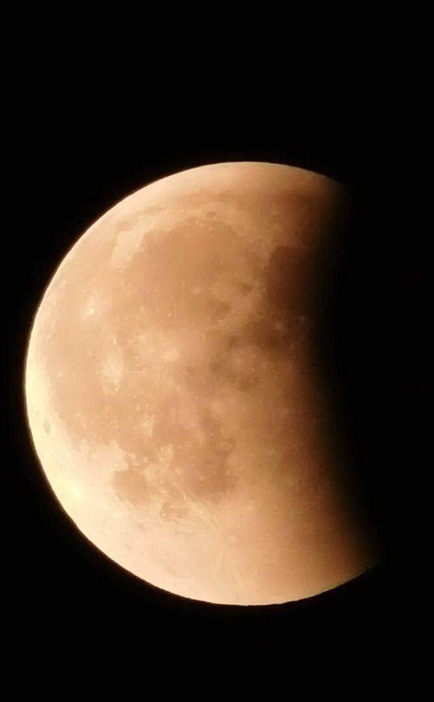 L'eclissi vista da Lunamatrona (la foto è della lettrice Romina Murru)