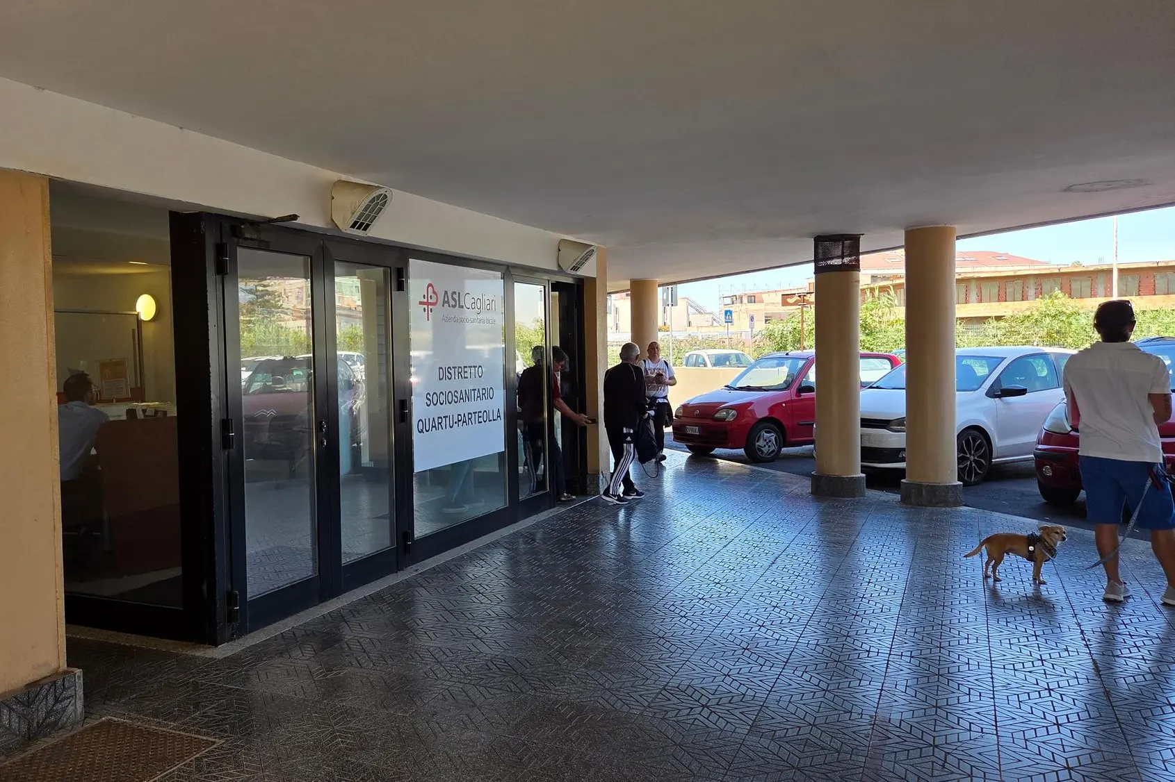 L'ingresso della Asl in via Turati