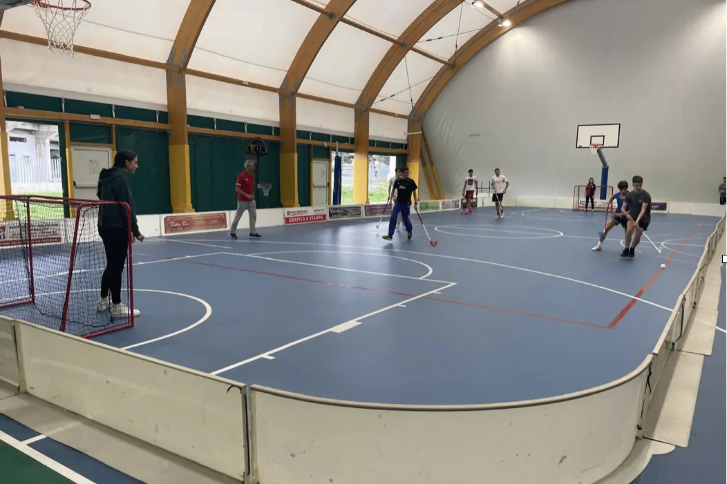 Floorball nella palestra del Liceo Artistico di Alghero