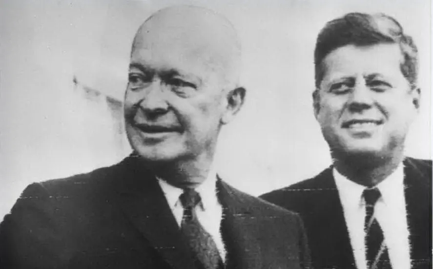I due presidenti americani Dwight Eisenhower e John Fitgerald Kennedy (Ansa)