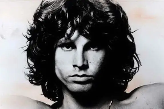 #AccaddeOggi: il 3 luglio 1971 muore Jim Morrison, uno dei più grandi cantanti rock della storia