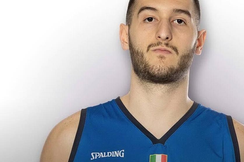 Basket: il sassarese Marco Spissu non supera le visite mediche a Malaga, contratto annullato