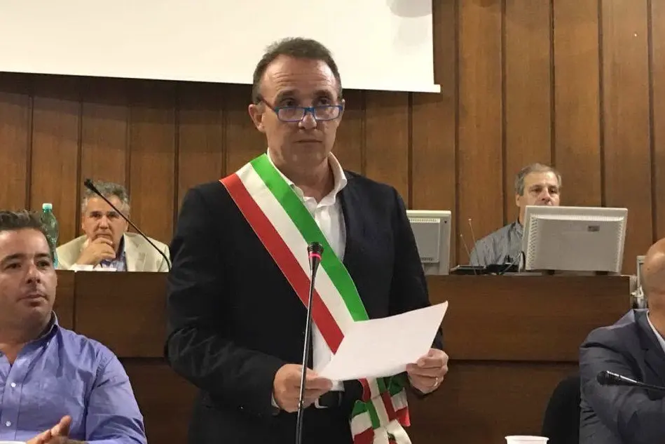 Il sindaco Lutzu
