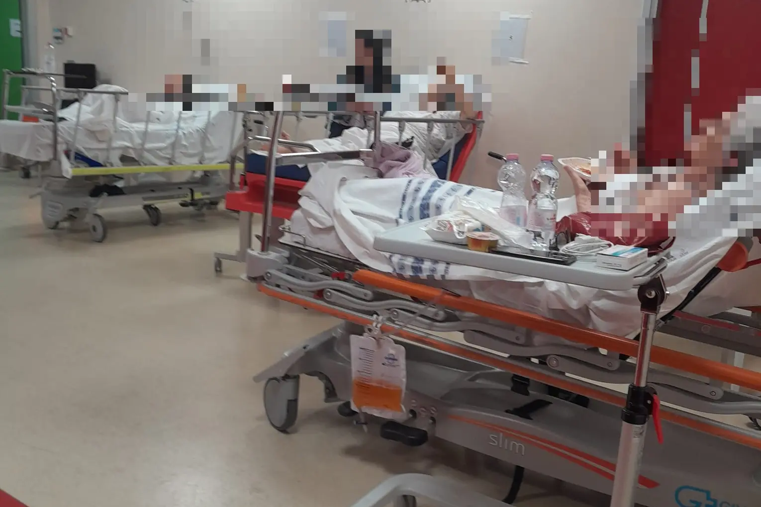 Pazienti al policlinico di Monserrato