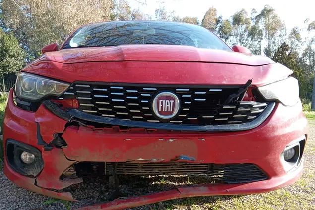 L'auto danneggiata