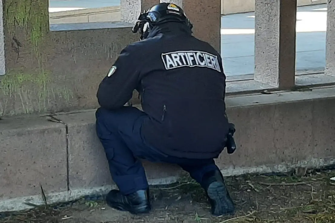 L'intervento degli artificieri