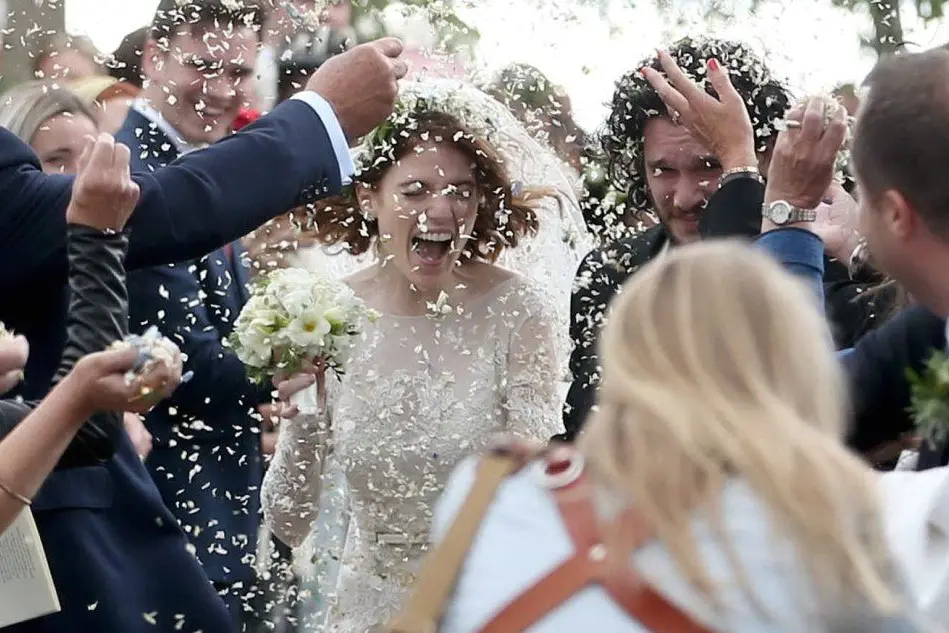 Tutto il cast di "Game of Thrones" alle nozze di Jon Snow e Ygritte