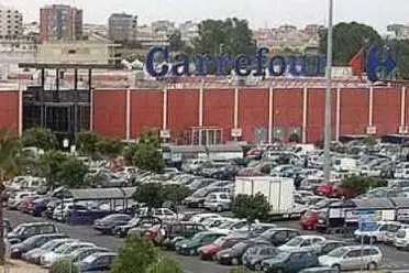 Il Carrefour di Quartu (foto da Google)
