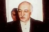 Del tentativo di sovvertire l'ordine viene accusato il predicatore Fethullah Gülen, in esilio negli Stati Uniti (foto Wikipedia)