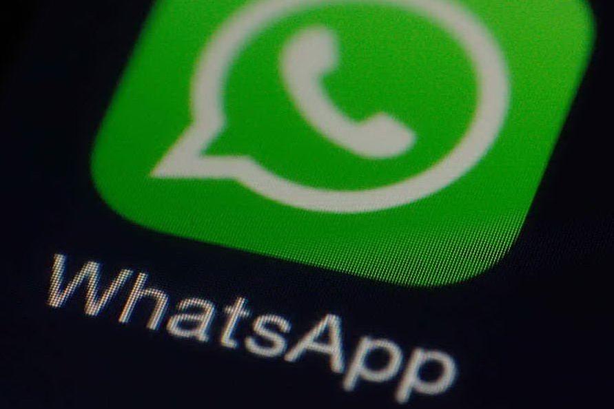 Domenica nera per i social: 3 ore blocco per WhatsApp, Facebook e Instagram