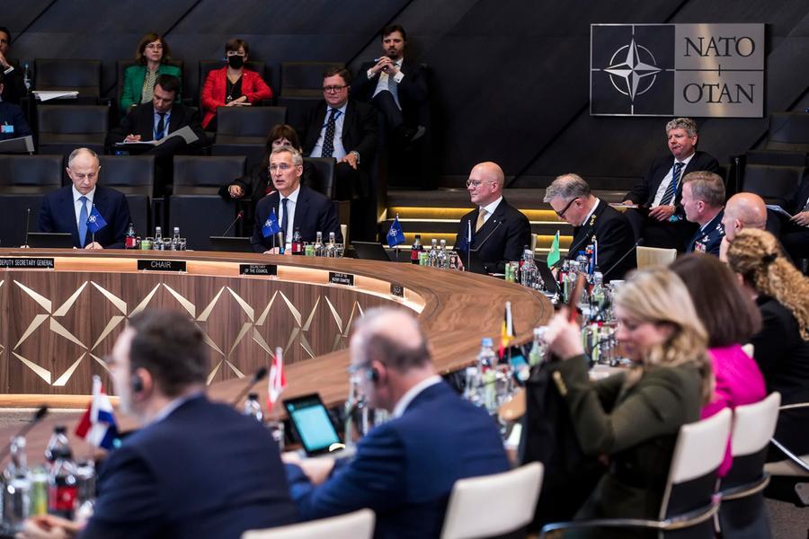 La Nato schiererà un esercito permanente ai confini contro un’eventuale aggressione russa