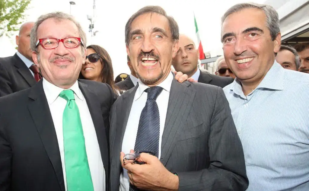 Il partito dà un apporto fondamentale per la vittoria delle elezioni del centrodestra nel 2008. In foto Maroni, La Russa e Gasparri
