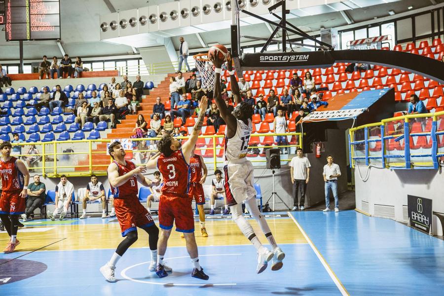 Colpo Esperia: battuta la capolista Carver