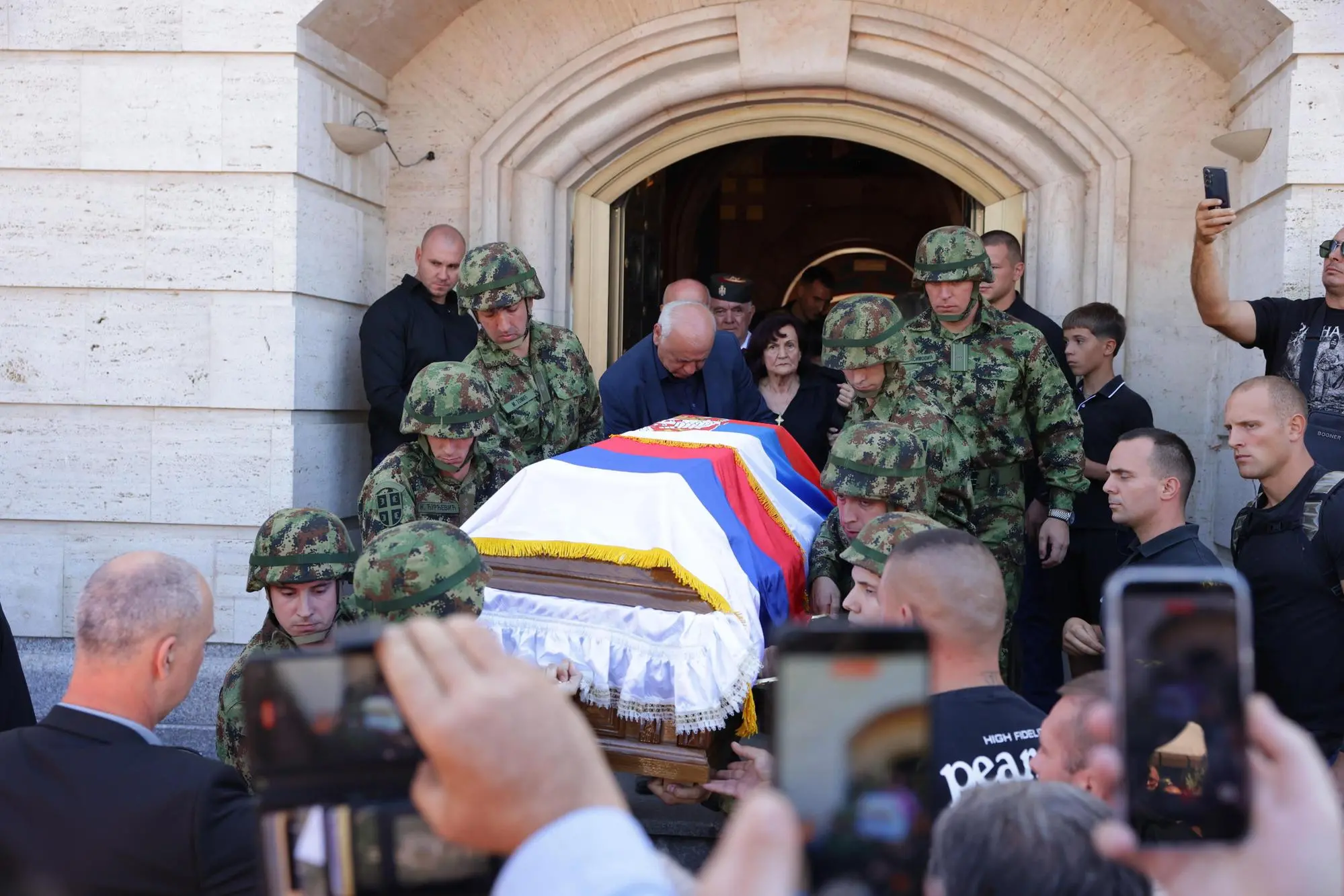epa13219614 Members of the honor guard carry the coffin during the funeral for Ratko Mladic in Belgrade, Serbia, 07 September 2026. Former Bosnian Serb general Ratko Mladic, who was convicted of war crimes by the International Criminal Tribunal for the Former Yugoslavia (ICTY) in 2017, died on 27 August 2026 at the age of 84. EPA/ANDREJ CUKIC