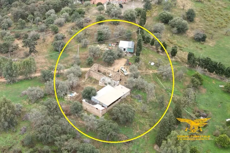 L'area sequestrata (foto Corpo Forestale)