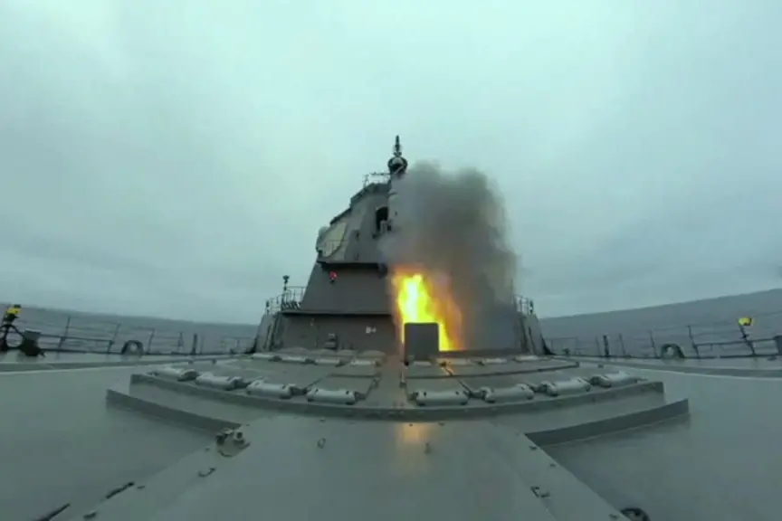 Giappone, il primo lancio di prova di un missile Tomahawk Usa