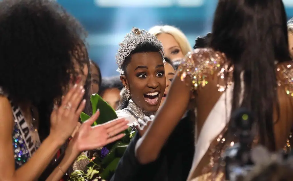 Miss Universo 2019: vince Zozibini Tunzi