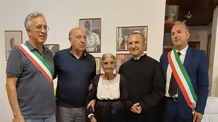 https://immagini.unionesarda.it/version/c:NzViNjE1MGQtYmM4Mi00:ODU0MGNjZWItNjBjNC00/image.webp?f=16:9