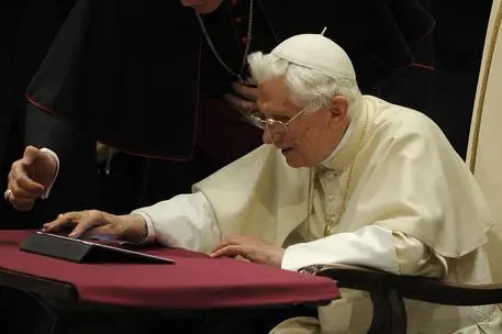 Il Papa emerito Benedetto XVI (Ansa)