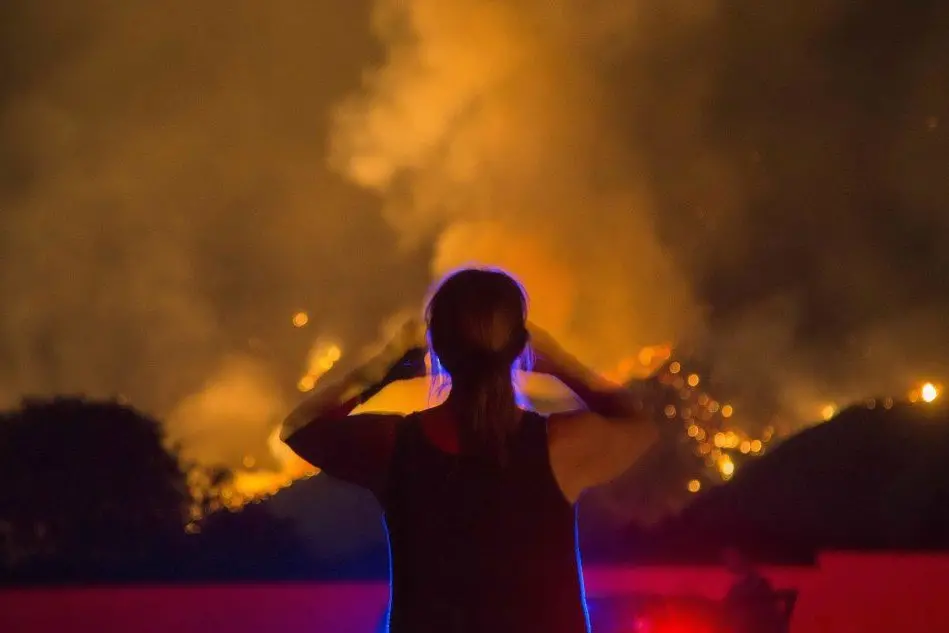 La California devastata dagli incendi (foto Ansa)