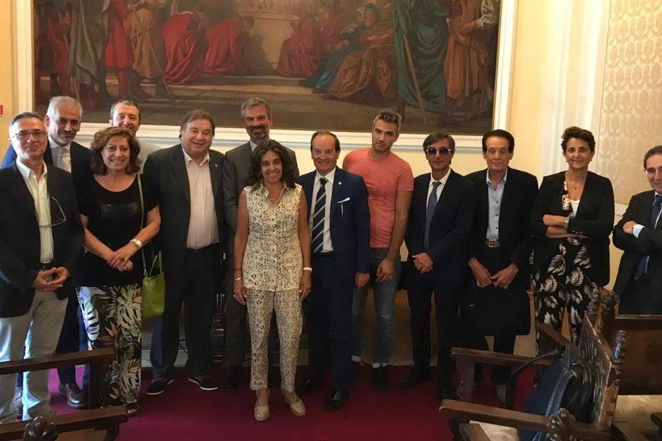 L'ambasciatrice colombiana in visita in Sardegna