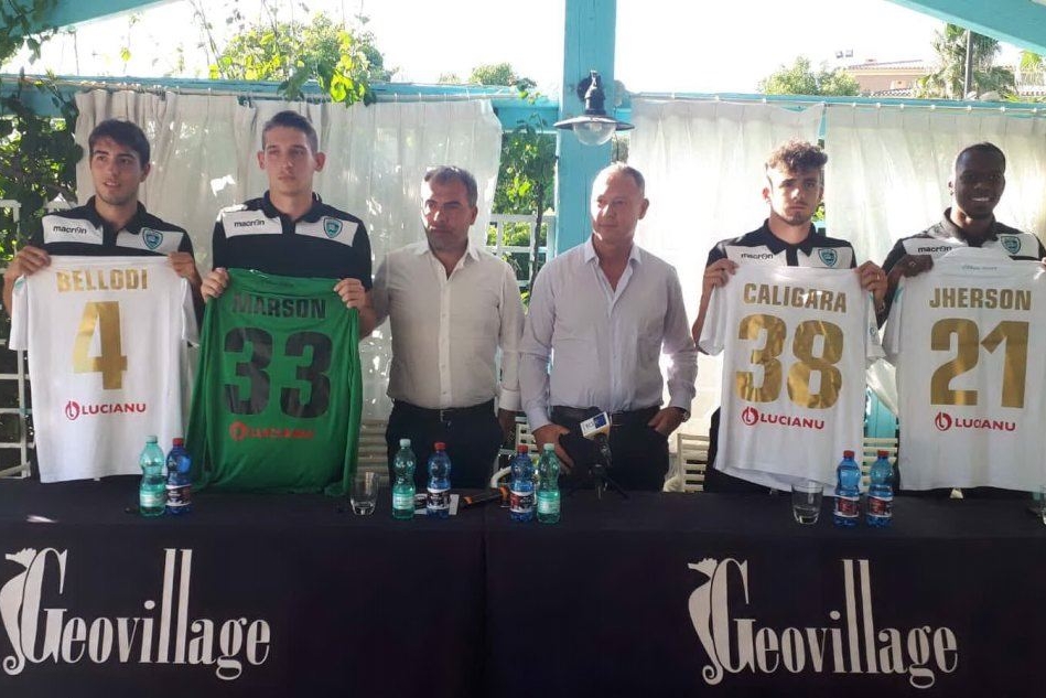 Serie C, l'Olbia assegna i numeri di maglia: confermato il 10 a Ragatzu