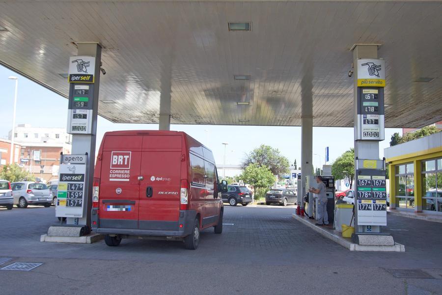 Carburanti: “In Sardegna i prezzi toccano livelli record”