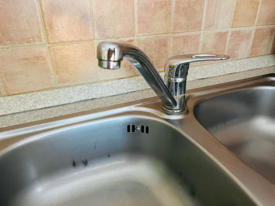 Sarroch senz'acqua per due giorni senza preavviso, il sindac