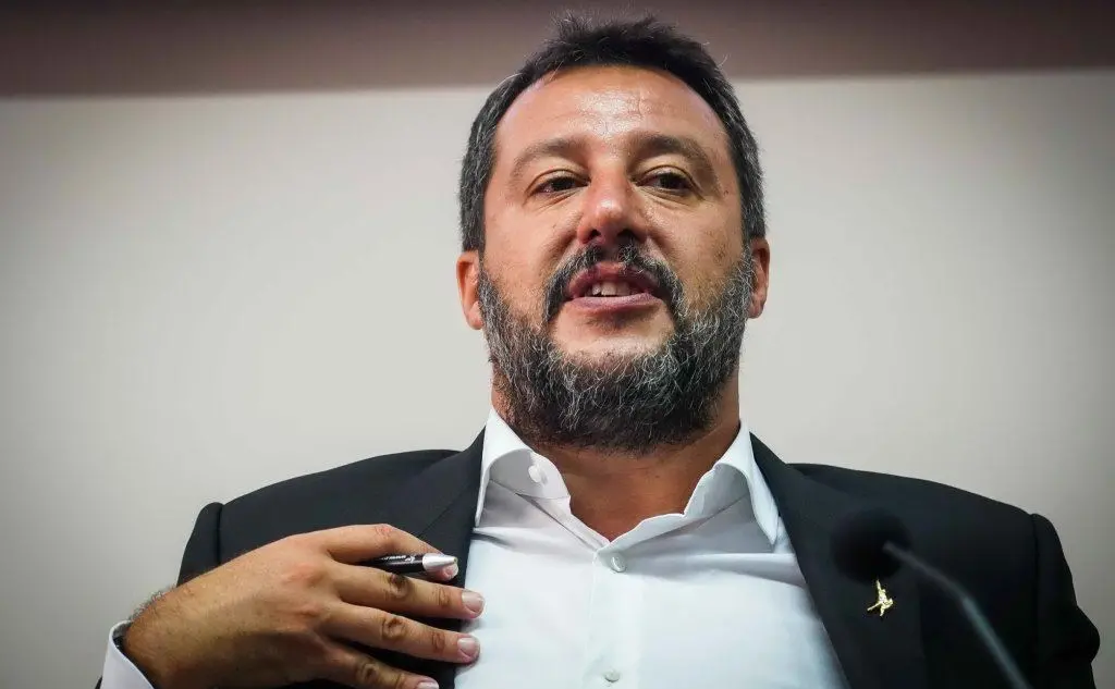 Salvini: &quot;La Lega non è nata per occupare sette ministeri. Aspettiamo che parli Conte e poi vediamo&quot;