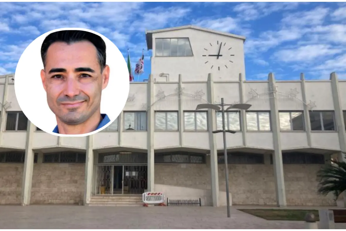 Il Comune di Porto Torres, nel riquadro Gavino Sanna