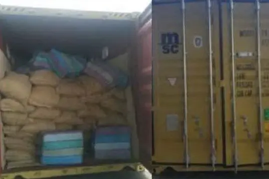 Il container con la droga (Foto ministro dell'Interno dell'Ecuador)