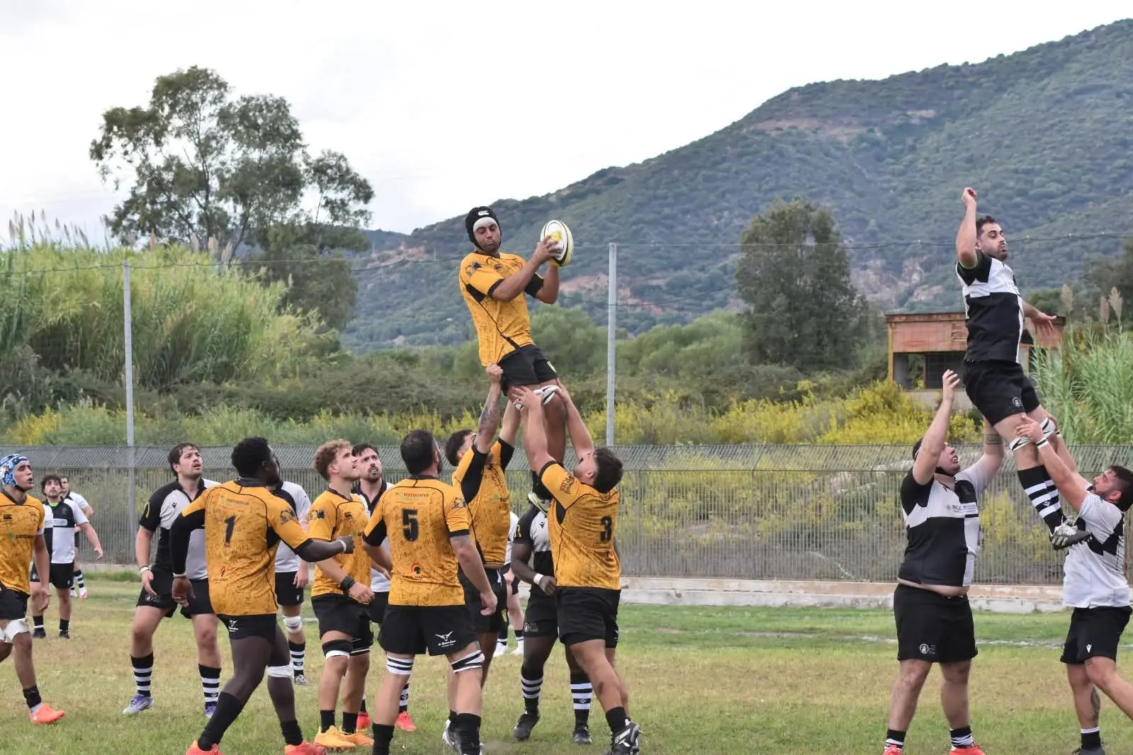 Un momento del precedente match dell'Olbia (foto concessa)