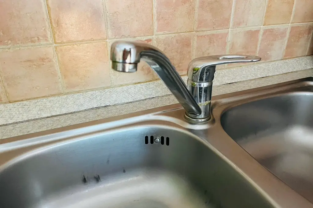 Un rubinetto, immagine simbolo (foto Sara Pinna)