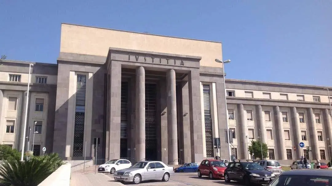 https://immagini.unionesarda.it/version/c:Nzc4ZGZkMTUtZmNlNC00:M2VjMjYyMzAtY2NlMS00/image.webp?f=16:9