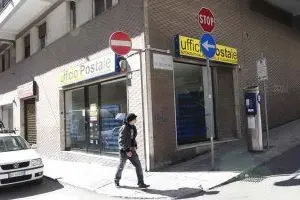Le poste private di via Einaudi