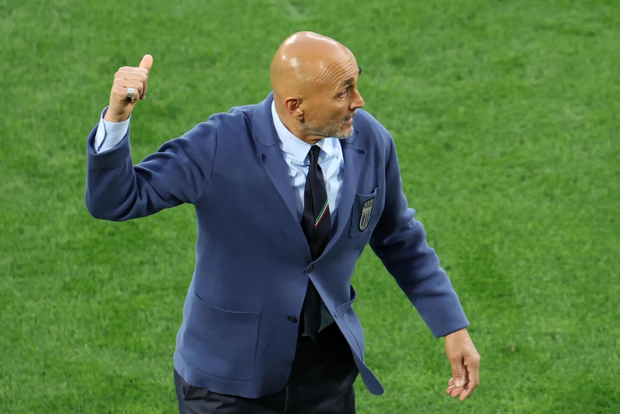 epa11413567 Head coach Luciano Spalletti of Italy gestures during the UEFA EURO 2024 group B soccer match between Italy and Albania, in Dortmund, Germany, 15 June 2024. EPA/GEORGI LICOVSKI