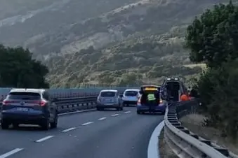Sassari, polizia stradale dopo l'incidente (foto Floris)