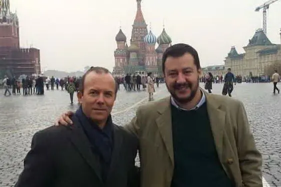 Gianluca Savoini con Matteo Salvini (Ansa)
