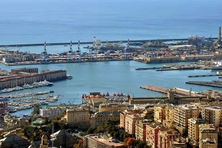 Il porto di Genova