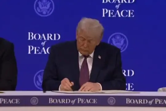 Trump firma lo statuto del Board of peace: collaborerà con Onu