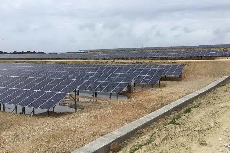 Impianto fotovoltaico a Porto Torres (L'Unione Sarda - Pala)