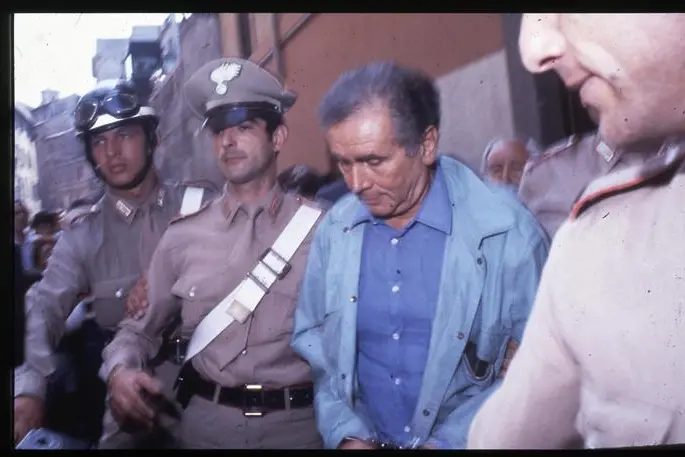 Enzo Tortora viene arrestato