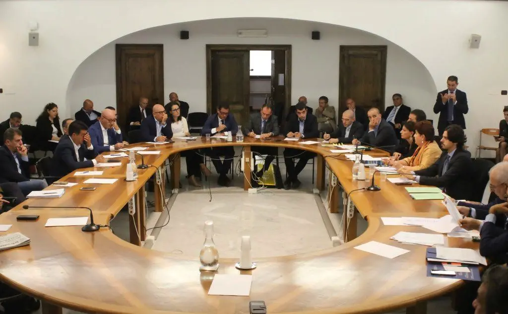 L'incontro col ministro a Cagliari (foto Regione Sardegna)