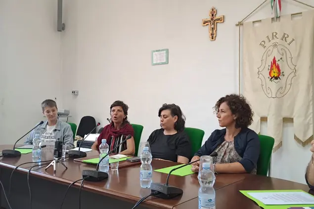 La presentazione del Centro antiviolenza (foto Lapenna)